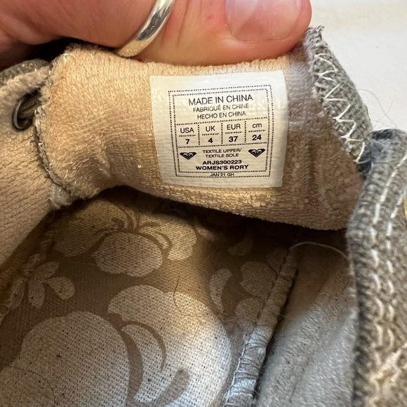 Roxy slip ons. - Picture 4 of 5